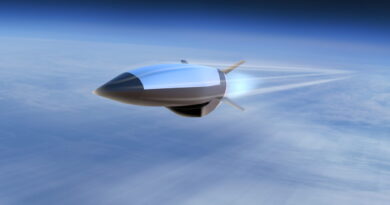 Americké letectvo si vybralo Raytheon, Northrop Grumman, aby dodalo první hypersonickou střelu dýchající vzduch