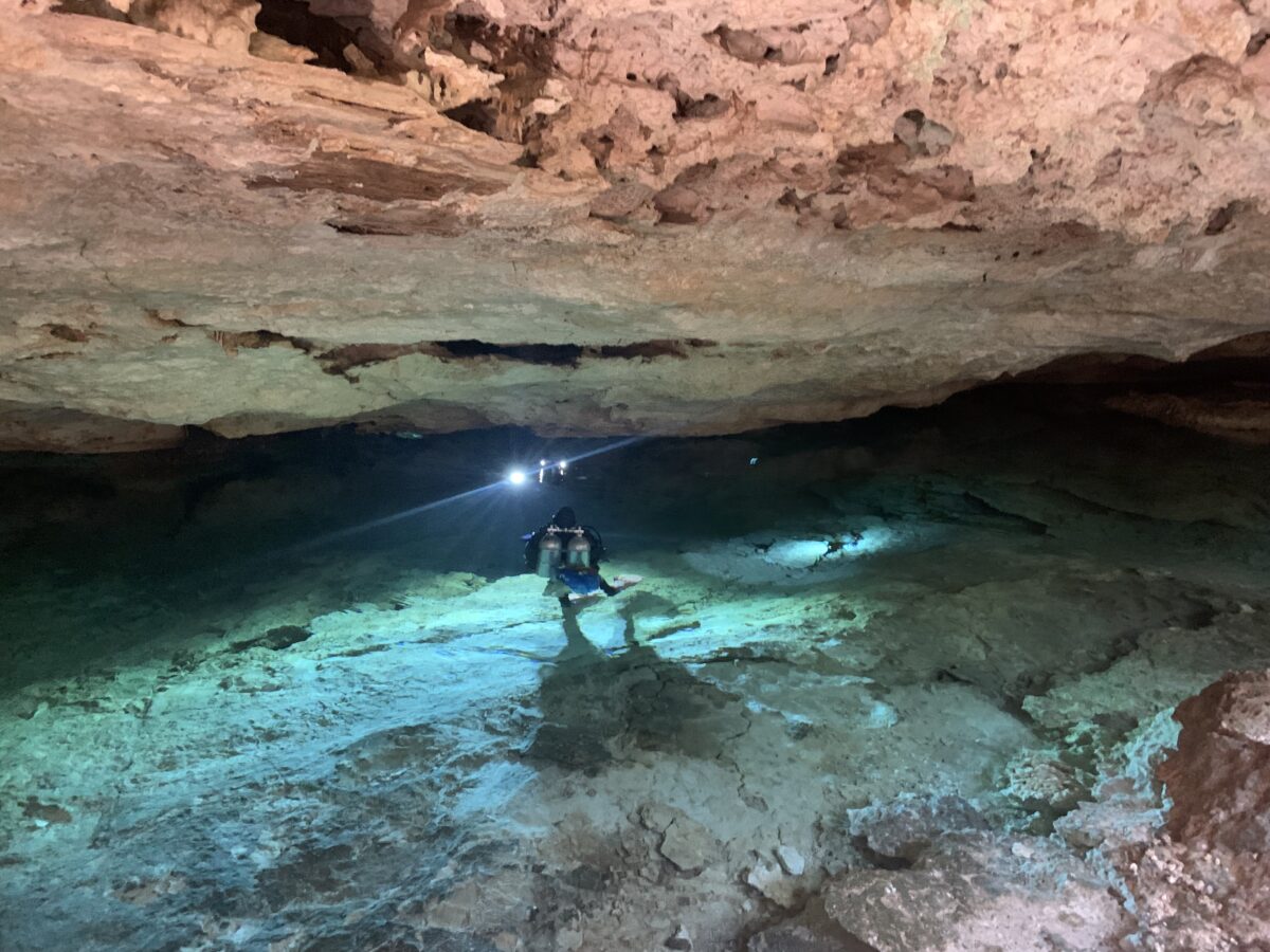 Cenoty, kde se vyskytují krevety Typhlatya.